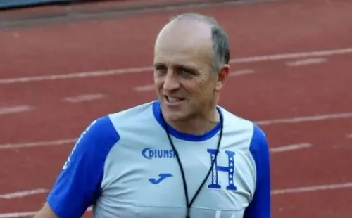 Fabian Coito, DT de la selección de Honduras.