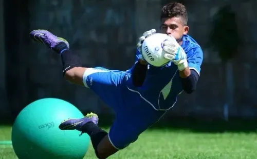 Mario Antonio Martínez con la Selección de El Salvador