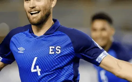 Eriq Zavaleta con la Selección de El Salvador