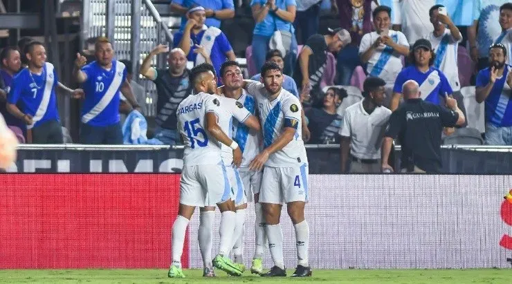 Guatemala obtuvo un contundente 4-0 ante Guyana y pasó a segunda ronda. (Gold Cup)