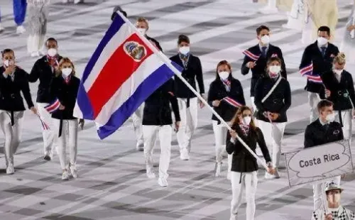La delegación de Costa Rica en la inauguración de los Juegos Olímpicos de Tokio. (@juegosolimpicos)