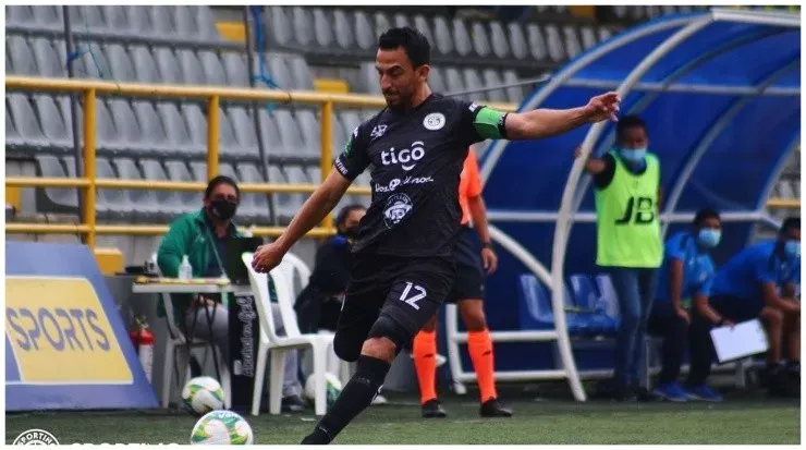 Randall Azofeifa (Sporting FC Facebook)