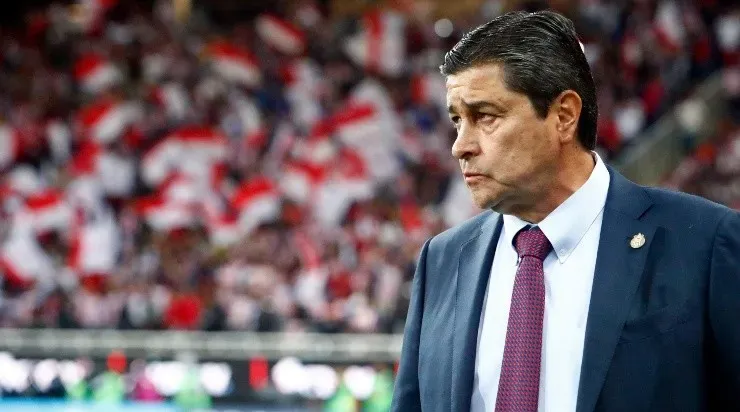 Tena tiene más de 27 años de experiencia como entrenador.