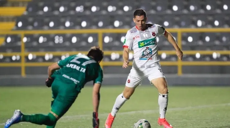 Carlos Mora define ante Sporting (LDA Oficial)