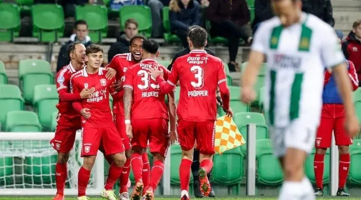 Manfred convirtió ayer por primera vez con el Twente FC.