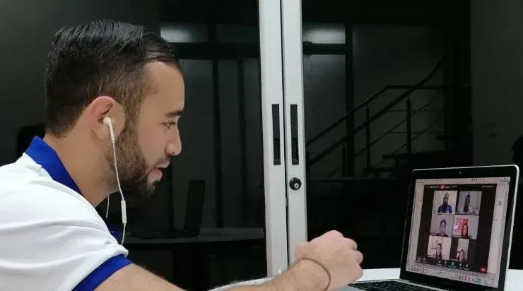 Diego Henríquez reveló a quien se refería el DT.