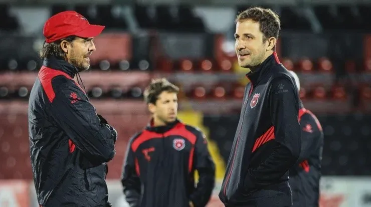 Agustin Lleida es el único extranjero de los candidatos.