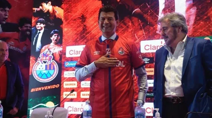 Saturnino fue presentado en Municipal a mediados de este 2021. (Omar Solis)