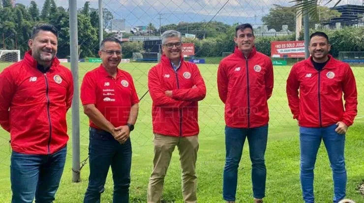 Los integrantes dela Comisión Técnica de la Fedefútbol.