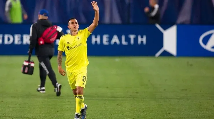 Randall Leal agradece a la afición (Getty)