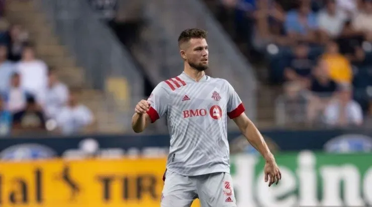 Zavaleta nació en Estados Unidos, pero tiene ascendencia salvadoreña.