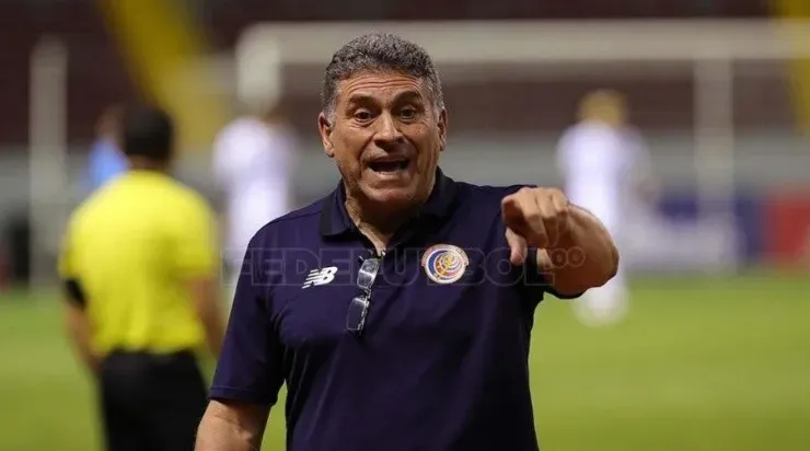Suárez habló también de las dificultades de la Sele.
