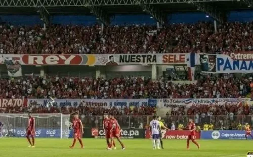 El Salvador nunca ganó en el Rommel Fernández.