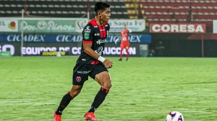 Alonso Martínez jugó ayer los 90 minutos (LDA Oficial)