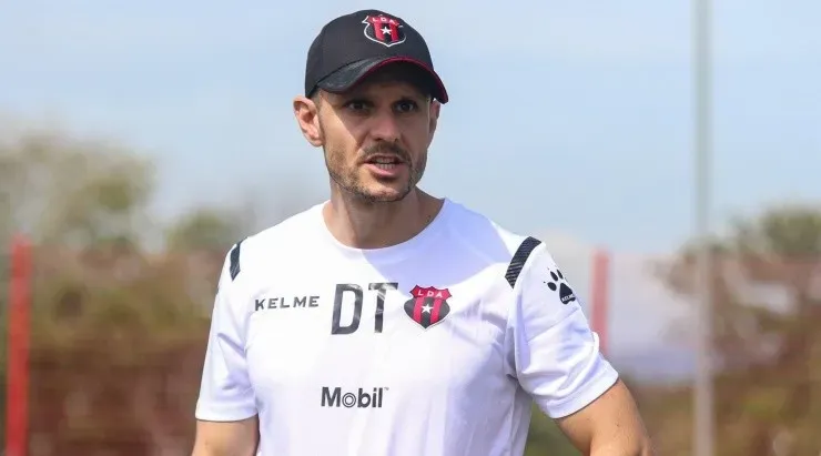 Rudé mantiene el invicto en Alajuelense.