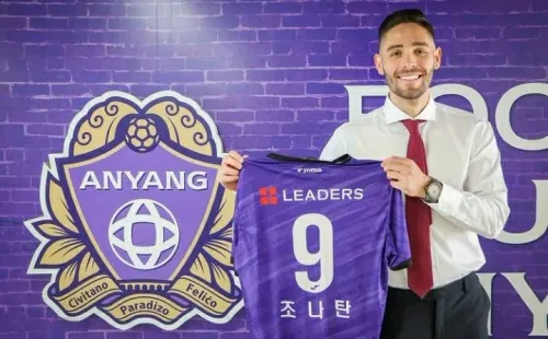 Jonathan Moya fue comprado por el Anyang FC