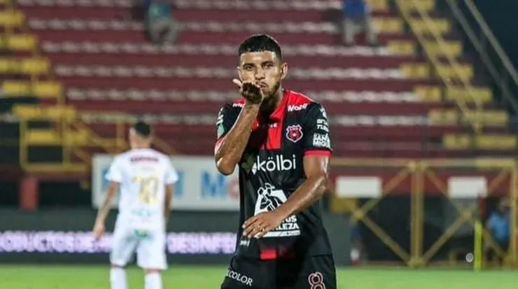 Johan Venegas fue castigado con 3 juegos por insultar a la afición (LDA Oficial)
