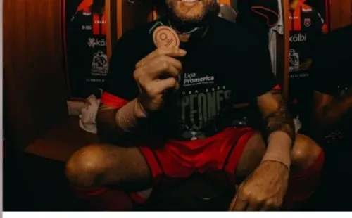 Mau Vargas se despidió así de la afición rojinegra (LDA Oficial)