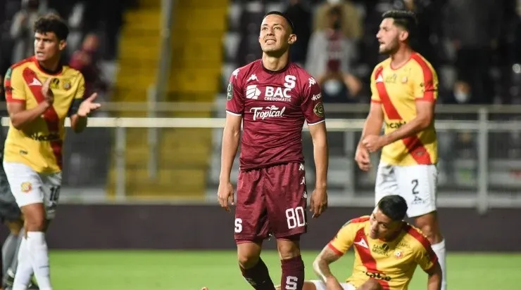 Detener al habilidoso Jimmy Marín es una de las principales tareas de la zaga florense (Saprissa Oficial)