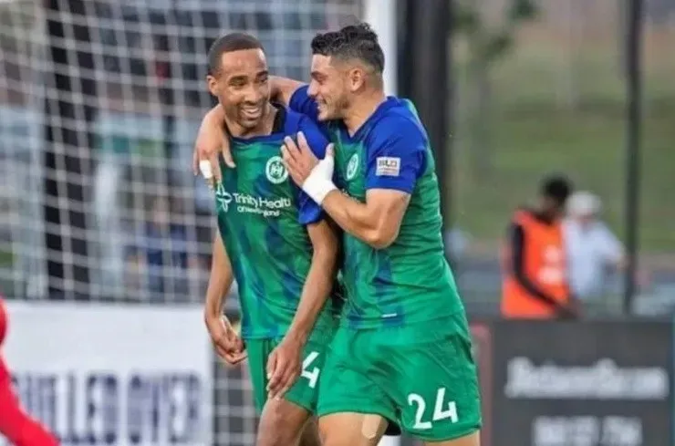 Lom podría regresar al país y suena en el equipo pecho amarillo (Hartford Athletic)