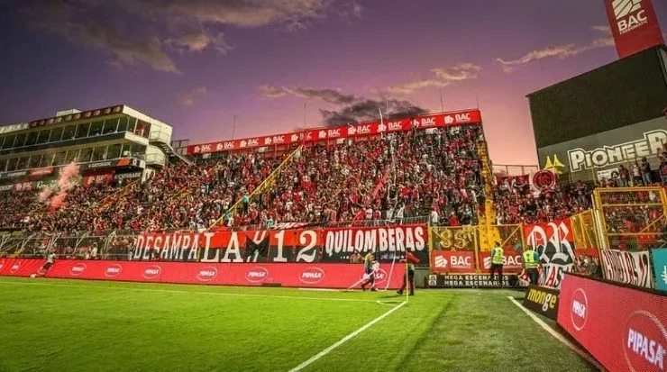 Luego de los incidentes, la llamada barra 12 fue vetada del estadio para siempre (LDA Oficial)