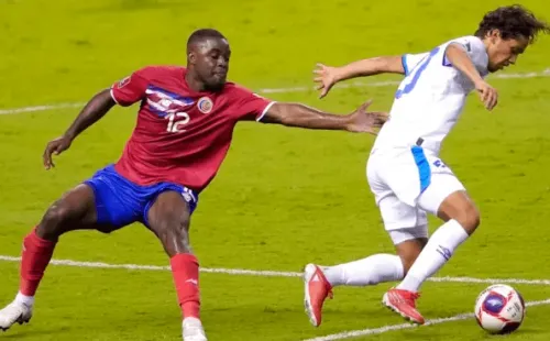 Enrico estuvo en la derrota de El Salvador ante Costa Rica por las Eliminatorias.