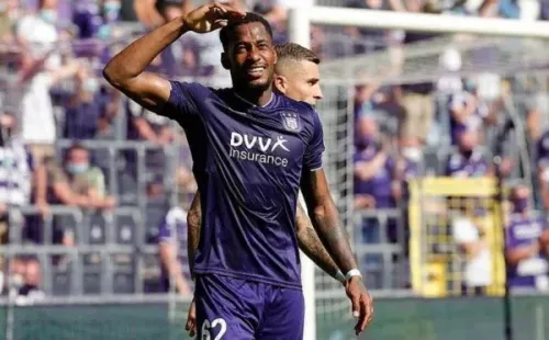 Michael Murrillo con la camiseta delAnderlecht / Getty