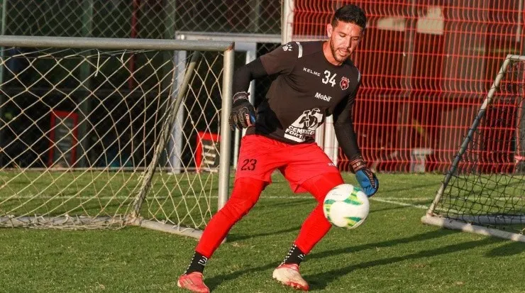 Leonel Moreira debe cumplir castigo de 4 juegos al iniciar la temporada (LDA Oficial)