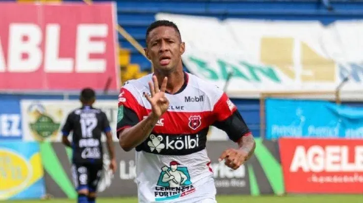 “Gabigol” llegó con la pólvora encendida al torneo tico (LDA Oficial)
