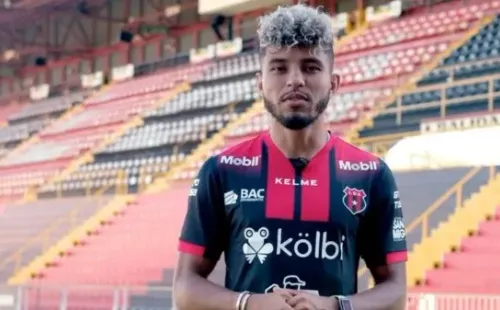 Johan Venegas presentado con Alajuelense / Alajuelense