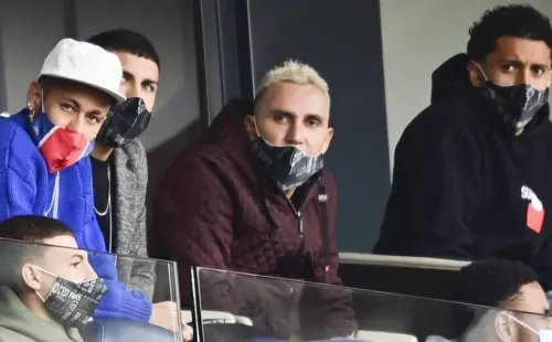 Keylor Navas en las gradas del Parque de los Príncipes