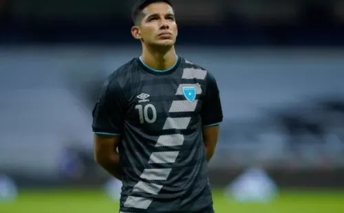 Antonio Chucho López con la camiseta de Guatemala