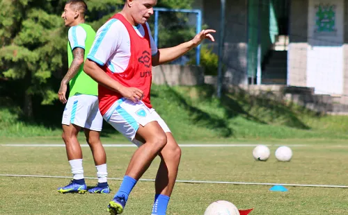 Gerardo Rabre entrenando con la Selección de Guatemala / FedefutGuate