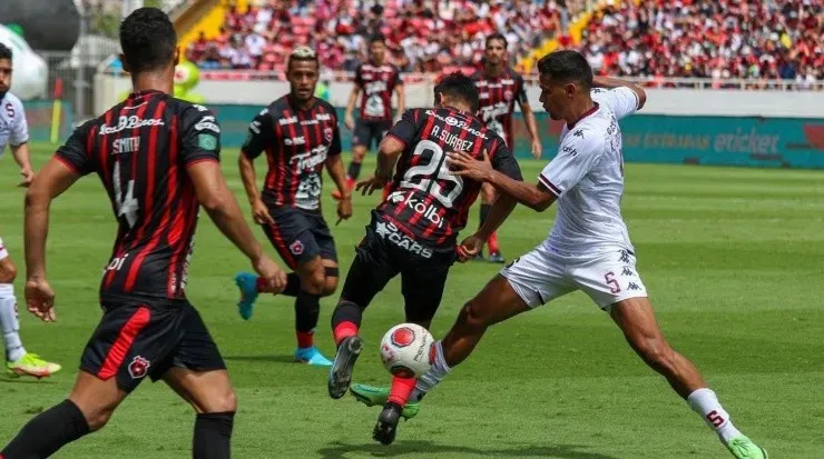Saprissa ganó el clásico este domingo y se motiva para el torneo regional (LDA Oficial)