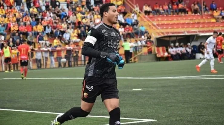 Alvarado es acutualmente portedo del Herediano (CSH Oficial)