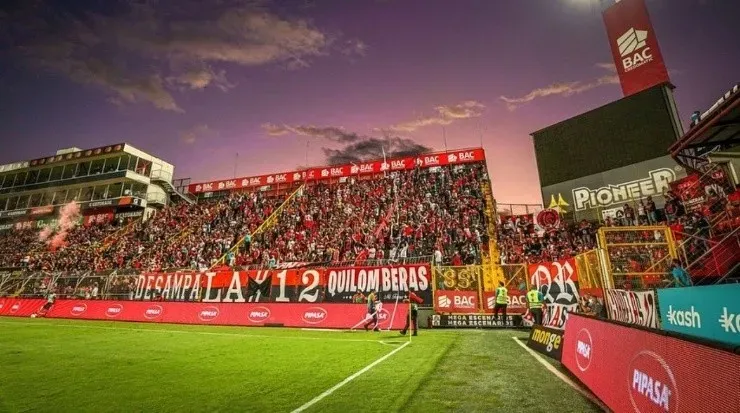 La llamada “Barra 12” no estará más en el Estadio Morera Soto (LDA Oficial)