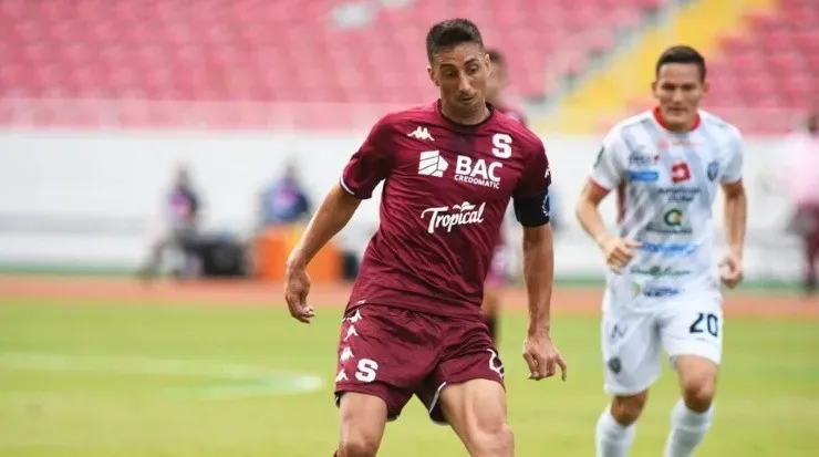 Mariano Torres, capitán del Saprissa (Saprissa Oficial)