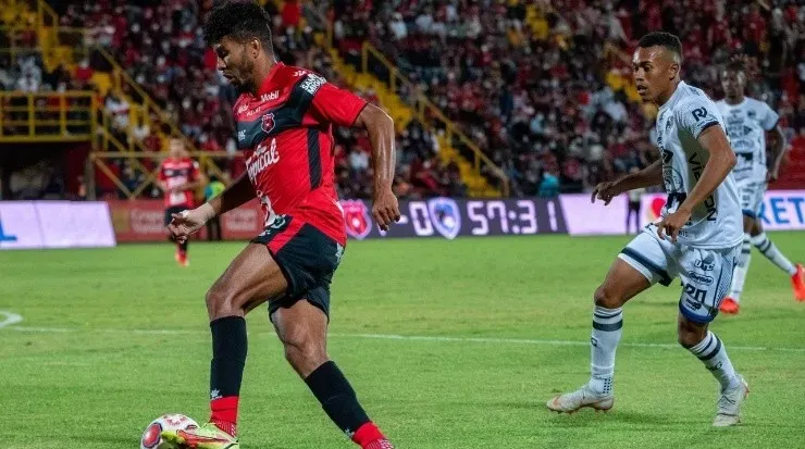 Gran juego de Venegas este sábado ante Grecia (LDA Oficial)