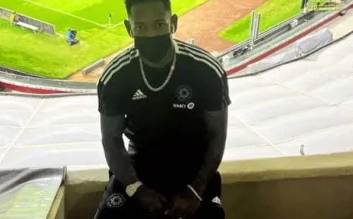 Romell Quioto estuvo presente en el Estadio Azteca.