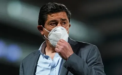 Luis Fernando Tena DT de Guatemala / Getty