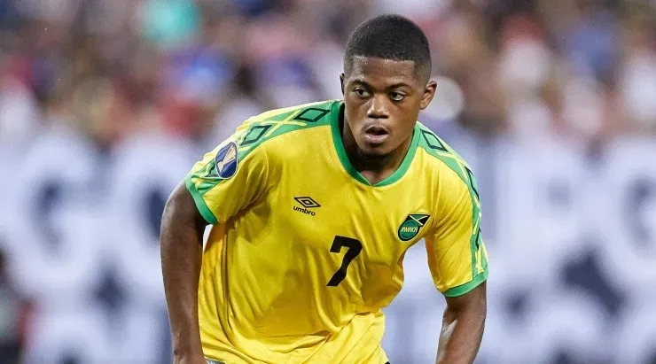 Bailey con 24 años juega en el Aston Villa de la Premier League. (Getty Images)