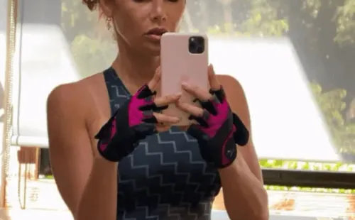 La colega de Sainz lleva una década de relación con el arquero Francisco Ochoa. Fuente: Instagram @kamo01