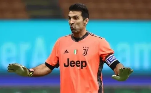 Siempre está por retirarse pero renueva por un año su contrato. Fuente: Getty Images