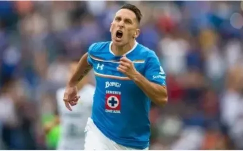 Por sus 15 años en México, el Chaco decidió vestir la camiseta Tri en vez de la albiceleste. Fuente: Getty Images