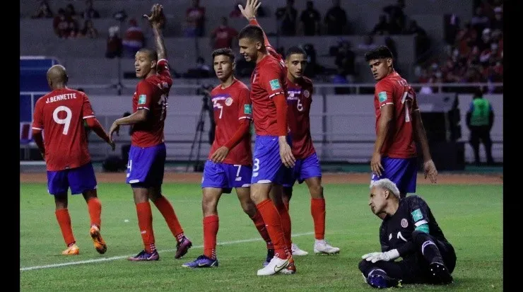 Esta fue la jugada donde el guardameta se lesionó el pasado 30 de marzo ante los Estados Unidos (Getty Images)
