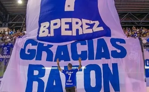 Blas Pérez en su despedida con el Árabe Unido (Árabe Unido)