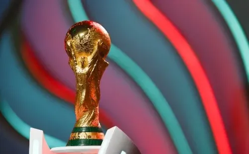 El trofeo de la Copa del Mundo en Qatar / Getty