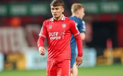 Manfred Ugalde con Twente (Foto: Getty)