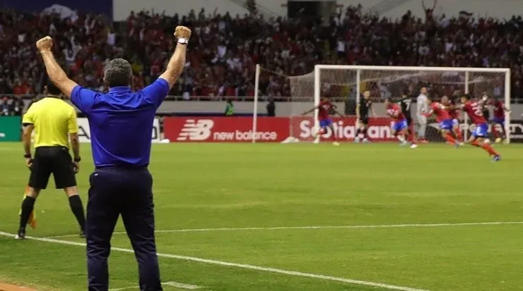 Celebración tica ante los Estados Unidos (Fedefut CRC)