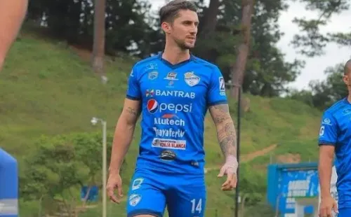 Esteban Espíndola, defensor de Cobán Imperial (Foto: Guatefutbol)